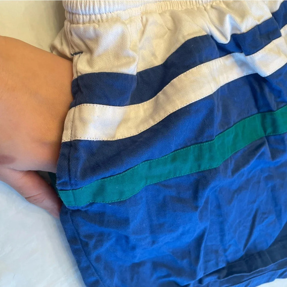 🌈  Vintage Vibes: Men’s Striped Shorts - Size LG by Club International 🌟 - Picture 11 of 13